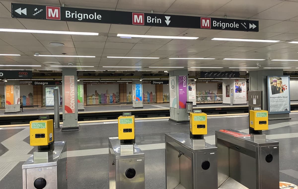 Allerta meteo arancione, scattano le misure AMT: chiusi alcuni accessi della metro e gli ascensori a rischio