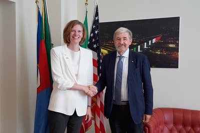 Bucci incontra la nuova console generale Usa Carla Fleharty: “Rafforzare i rapporti con la Liguria”