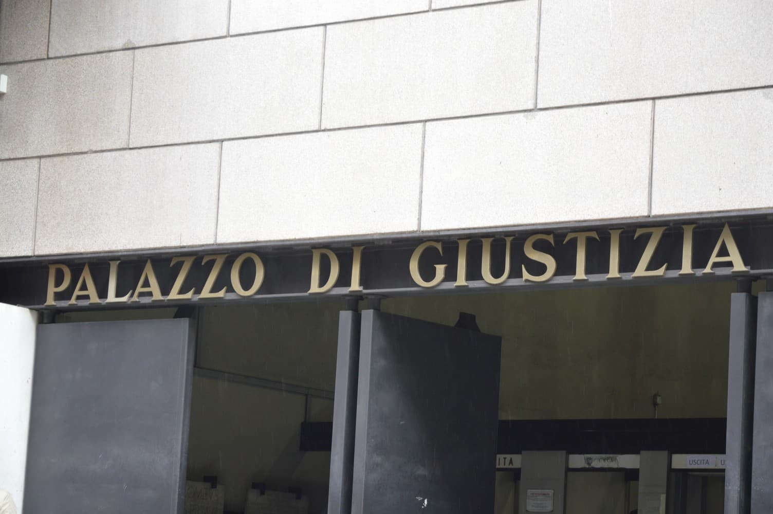 Falsi incidenti, Kosanke intercettato: "Quel lavoro mi ha portato più di un milione"