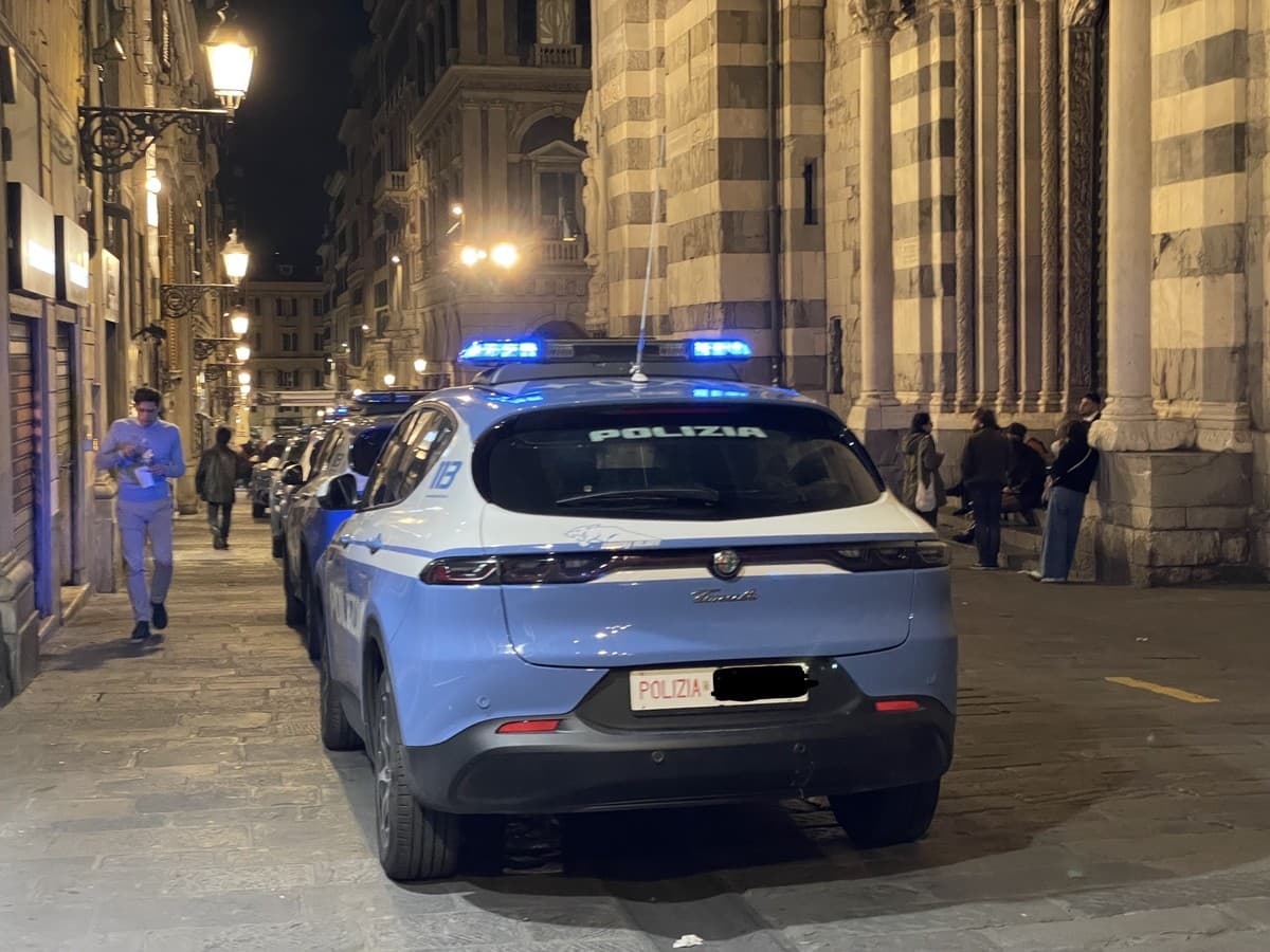 Rapina violenta nel centro storico, arrestato diciottenne