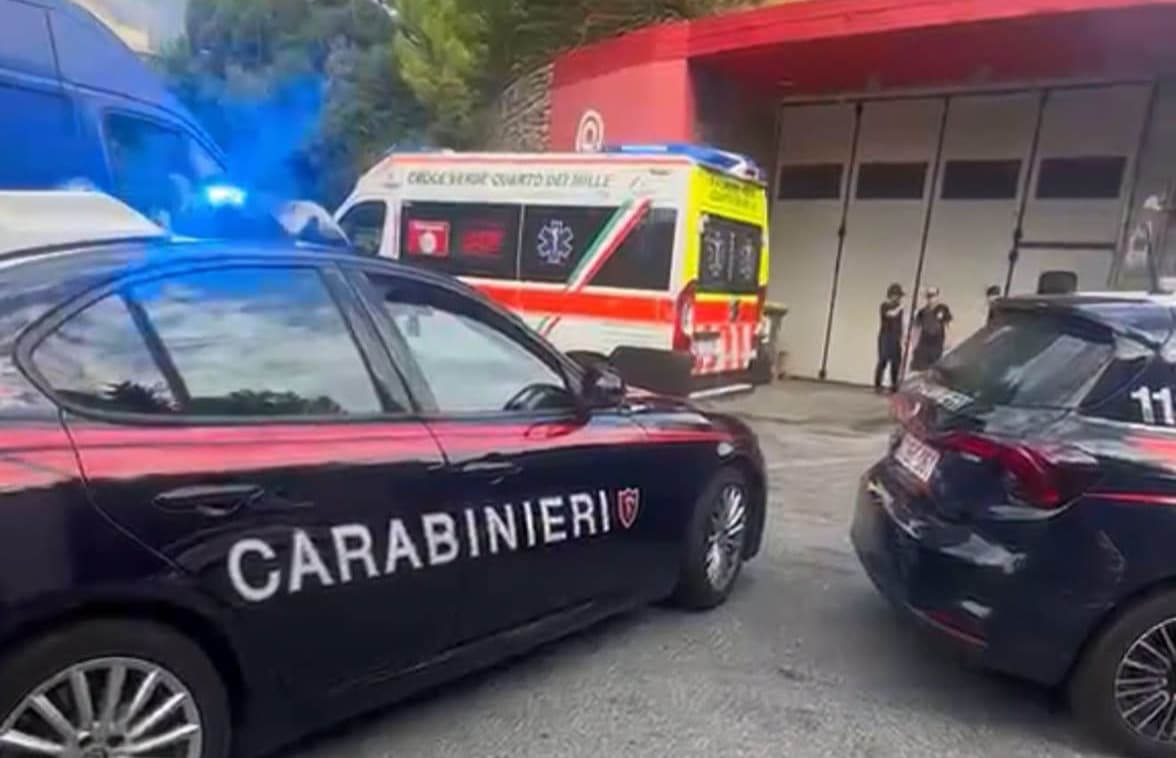 Quarto, persone alterate minacciano i passanti con bottiglie: intervengono le forze dell’ordine