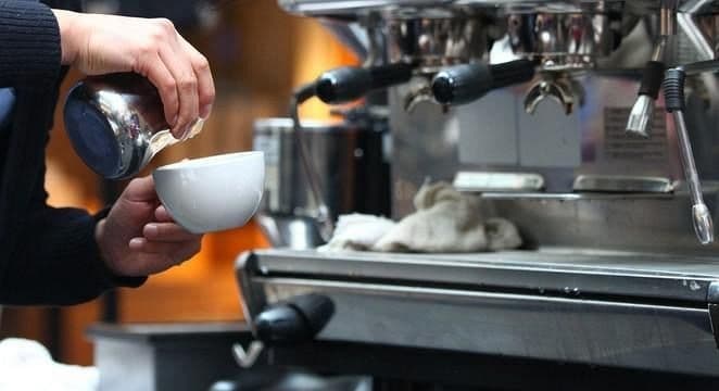 Lavoro in Liguria, salgono i disoccupati: oltre 10 mila lavoratori in meno nel turismo