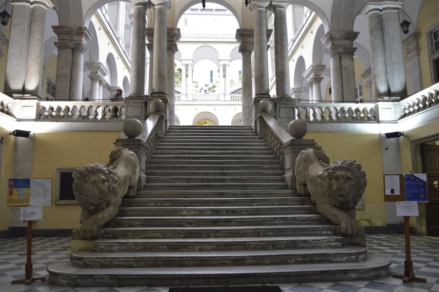 Università di Genova, l'appello dei sindacati per 84 studenti palestinesi: "Servono borse di studio per garantire il diritto all'istruzione"